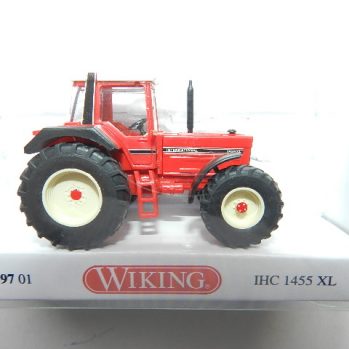 Wiking 0397 01 # IHC 1455 XL International Traktor in " rot-weiß " 1:87 NEUHEIT 