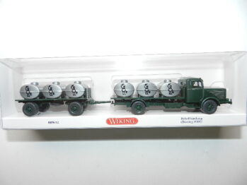 Wiking  0856 02 Büssing 8000 Behelfstankzug Michversorgung Berlin 085602