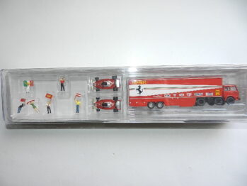 Brekina 58575  Fiat 691  Renntransporter Autodelta- Ferrari -Formel  1    1977