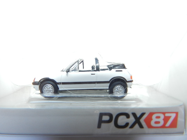 Brekina PCX 870501 Peugeot 205 Cabiro weiß