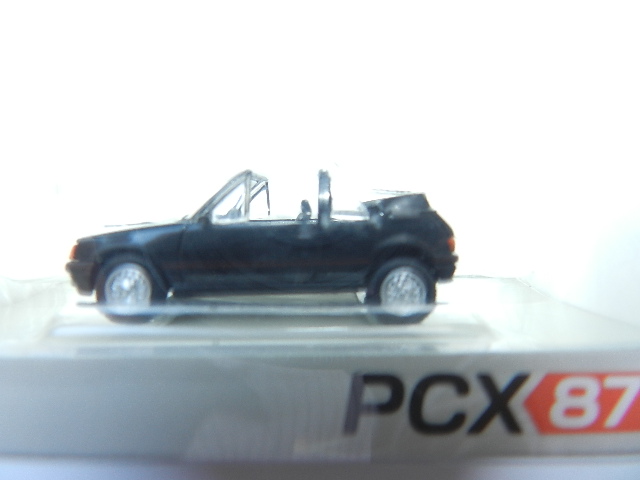 Brekina PCX 870503 Peugeot 205 Cabiro schwarz
