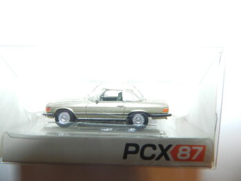 Brekina PCX 870482 Mercedes MB SL geschlossen hellgrün met. R107