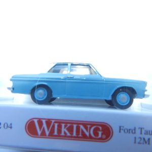 Wiking 0202 04 Ford Taunus 12M - pastellblau mit weißem Dach 020204