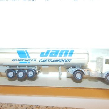 Wiking 24 825 Mercedes MB 1626 Tank-Sattelzug  JANI Gastransport