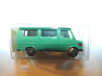 Wiking 282 Mercedes MB 207 D Bus grün