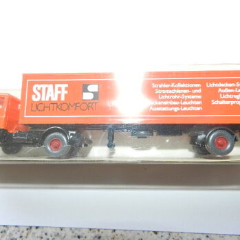 Wiking 24 547 Mercedes MB 1619 Koffer-Sattelzug Staff Lichtkomfort