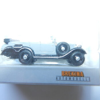 Brekina 21076 - Mercedes G4 grau  !! 2. Wahl ein Rad fehlt !!