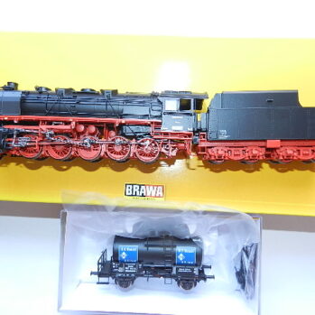 Brawa 70038 DRG Dampflokomotive BR 044 Ep.II + 50706 Kesselwagen DRG ARAL