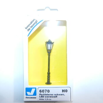 Viessmann 6070 H0 Parklaterne schwarz, LED warmweiß