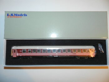 LS Models 46227 - Schlafwagen WLABmz, DR Ep.V, Prototyp