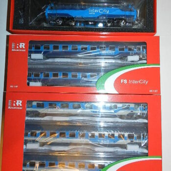 Rivarossi HR2982 + HR 4408 + Hr4407 FS Elektrolokomotive E.402B  2er + 3er Set Personenwagen 'Intercity', FS, Ep.V-VI