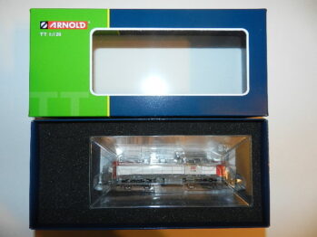 Arnold HN9073 - DB Cargo, Diesellokomotive Vossloh DE 18, rot/graue Farbgebung, Ep. VI, Spur TT