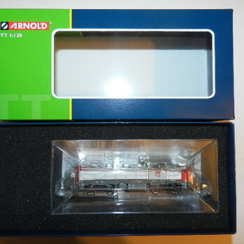 Arnold HN9073 - DB Cargo, Diesellokomotive Vossloh DE 18, rot/graue Farbgebung, Ep. VI, Spur TT