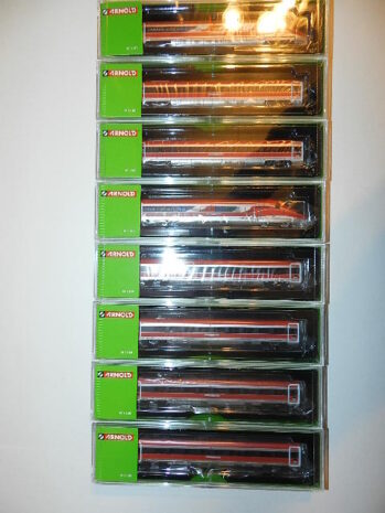 Arnold HN2621D +HN3514  FS Trenitalia, 8-tlg. Grundset des Hochgeschwindigkeitszugs „Frecciarossa 1000“, mit „Le plaisir d'un voyage nouveau“-Werbung, Ep. VI, mit DCC-Decoder Spur N