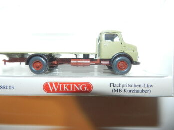 Wiking  0825 03 Flachpritschen-Lkw MB Kurzhauber - schilfgrün  085203