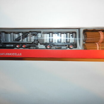 Herpa 320078 - Mercedes-Benz Arocs 18 Bigspace Holztransporter-Hängerzug "Jürgen Ehrmann Transporte"