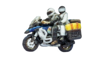 NOCH 10900 - Tourenmotorrad mit Sozia, fahrend