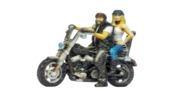 NOCH 10904 - Chopper mit Rocker und Sozia, stehend
