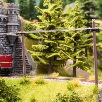 NOCH 13160 - Telegrafenmasten 4 Stück inkl. 2 m Leitung