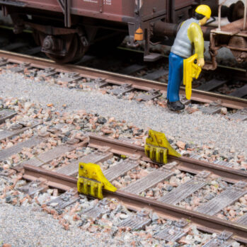 NOCH 13904 - Gleisknagge 0,4 cm, 0,2 cm 0,3 cm hoch 10 Stück