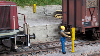 NOCH 13605 - Sprechstellen-Set Inhalt: 5 Sprechstellen zur Wandmontage, 5 Sprechstellen mit Ständer Sprechstelle zur Wandmontage: 0,2cm x 0,2 cm, 1,0 cm hoch, Sprechstelle mit Stän…