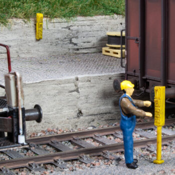 NOCH 13905 - Sprechstellen-Set Inhalt: 5 Sprechstellen zur Wandmontage, 5 Sprechstellen mit Ständer Sprechstelle zur Wandmontage: 0,1cm x 0,1 cm, 0,5 cm hoch, Sprechstelle mit Stän…