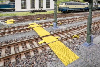 NOCH 14697 - Trittgitter, gelb 15.5 cm x 0.8 cm