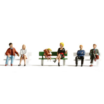 NOCH 15530 - Sitzende (mit einer Bank)