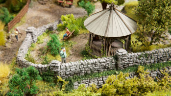 NOCH 58280 - Mauern aus Granit Mauerhöhe 1,5 cm, Pfeilerhöhe 2,2 cm, Mauerlänge gesamt 104 cm