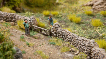 NOCH 58283 - Mauern aus Natursteinen Mauerhöhe 1,9 cm, Pfeilerhöhe 2,3 cm, Mauerlänge gesamt 104 cm