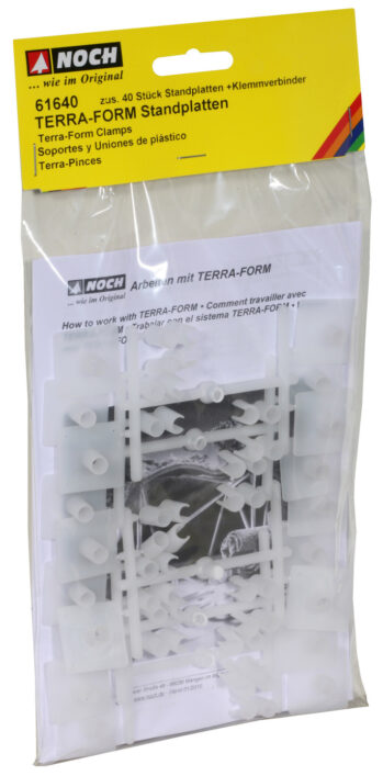 NOCH 61640 - Standplatten und Klemmverbinder Inhalt: Insgesamt 40 Teile: 20x Standplatten 20x Klemmverbinder, 2-fach Die Standplatten sind teilbar und damit für H0, TT, N und Z verwendbar.