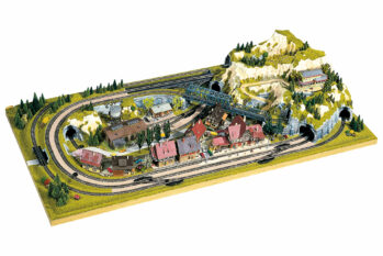 NOCH 83870 - Fertiggelände  “Staufen” 140 x 69 cm ca. 27 cm hoch