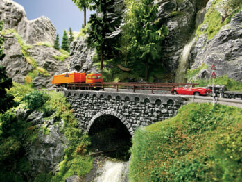 NOCH 58690 - Achtobel-Brücke Brücken-Fertigmodell aus Struktur-Hartschaum