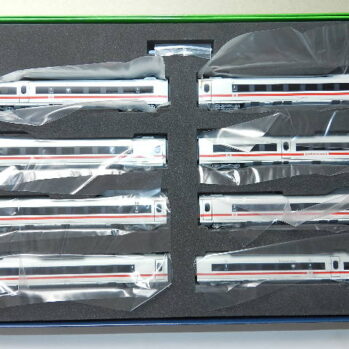 Arnold HN2612 - DB AG, achtteiliger Hochgeschwindigkeitszug „ICE 3“ der Baureihe 403 im neuen Re-Design, Ep. VI Spur N