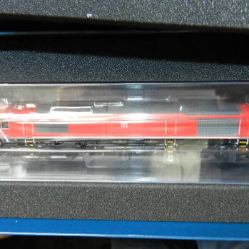 Arnold HN9070 - DB AG, dieselelektrische Lokomotive Class 77, rote Farbgebung, Ep. VI Spur TT