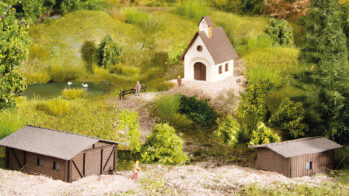NOCH 44315 - Kleingebäude-Set 2 Scheunen, 1 Kapelle