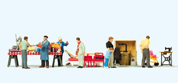 Preiser 10623 - H0 Flohmarkt (4)