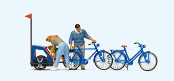 Preiser 10635 - H0 Familie beim Start in den Radausflug