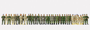 Preiser 16543 - H0 Soldaten, gehend und stehend. Bundeswehr 39 unbemalte Miniaturfiguren. Bausatz