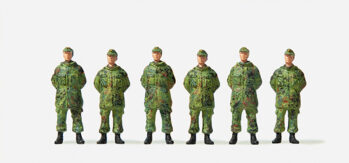 Preiser 16842 - H0 Soldaten stehend. Feldmütze. Parka. Flecktarn. Bundeswehr