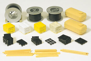 Preiser 17111 - H0 Kabelrollen, Paletten, Sackstabel u.a. Ladegut. Bausatz