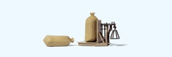 Preiser 17713 - H0 Getreidewaage, 2 Säcke