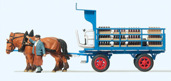 Preiser 30445 - H0 Brauereiwagen "Landwehr-Bier". zwei- spännig. Fertigmodell