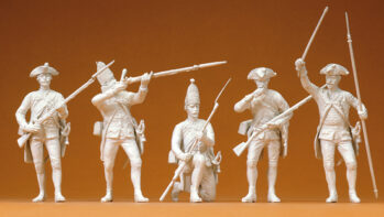 Preiser 57811 - 1:24 Preußen 1756. Im Feuergefecht. 5 unbe- malte Figuren. Bausatz