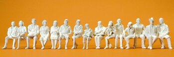 Preiser 63001 - 1:32 Sitzende Reisende. 15 unbemalte Miniaturfiguren. Bausatz
