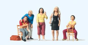 Preiser 65361 - 0 Sitzende und Stehende