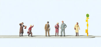 Preiser 79148 - N Wartende an der Straßenbahnhaltestelle