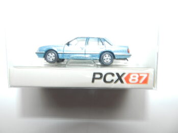 Brekina PCX 870743 Opel Senator A2, hellblau met., 1982