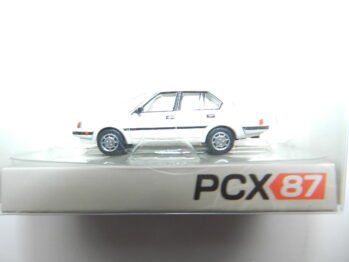 Brekina PCX 870821 Volvo 340 Limousine weiß