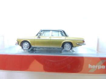 Herpa 430746 Simca 1301 Special, gold/schwarz